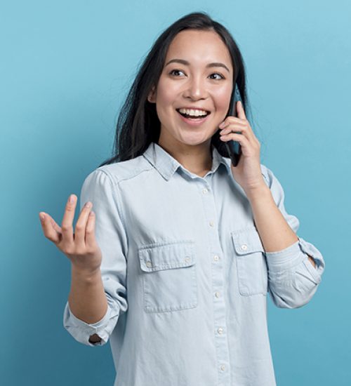 girl-with-smartphone girl-with-smartphone